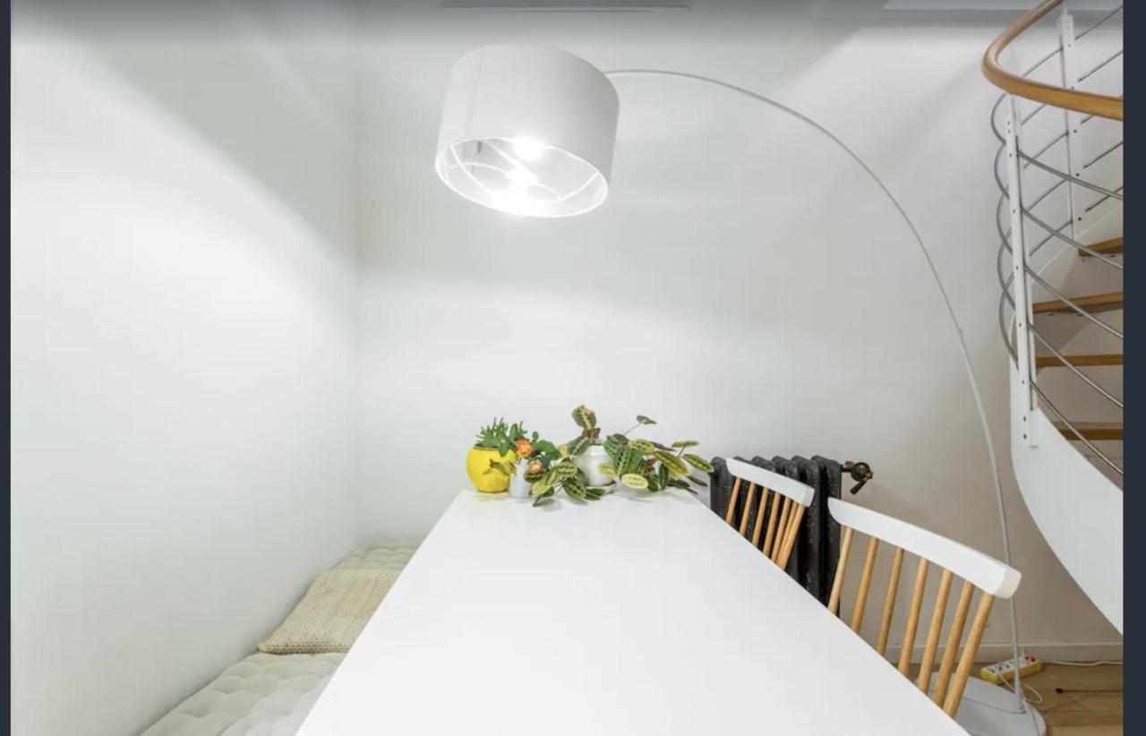 Paris Petit Appartement Lumineux Et Atypique Exteriör bild