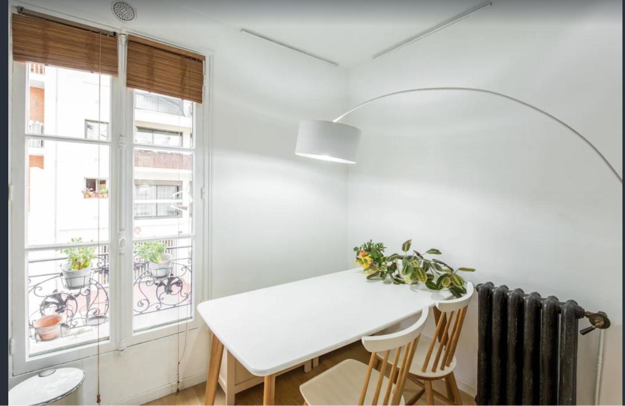 Paris Petit Appartement Lumineux Et Atypique Exteriör bild