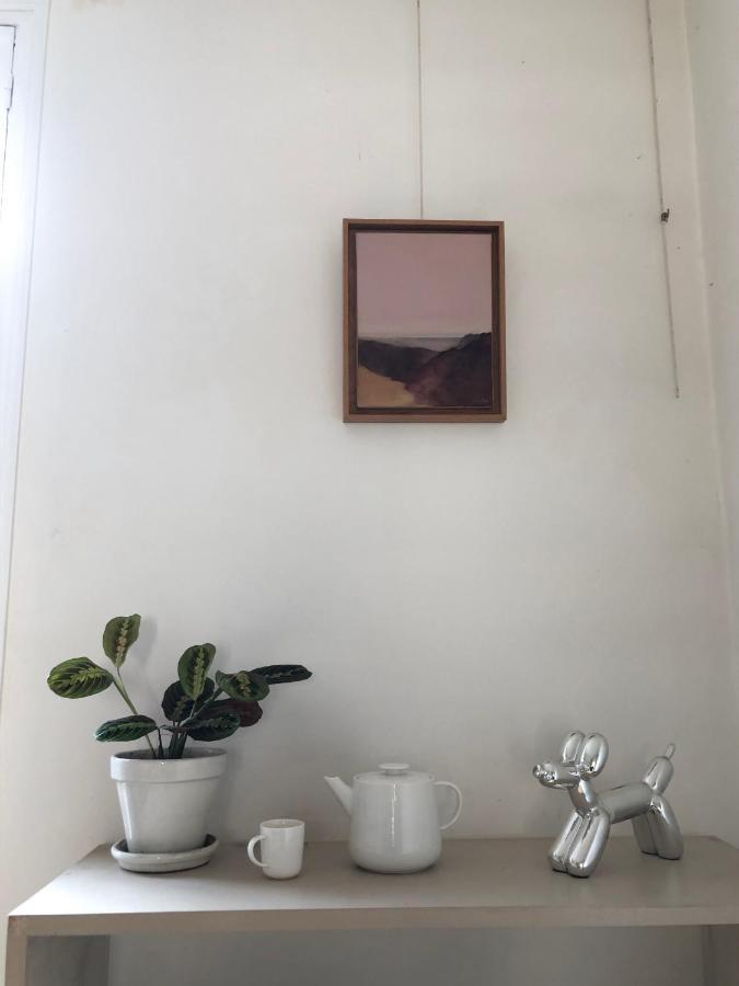 Paris Petit Appartement Lumineux Et Atypique Exteriör bild